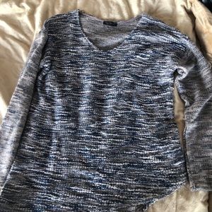 K LD Signature Ladies top pretty woven colors-blue, gray, white.Warm and comfy.